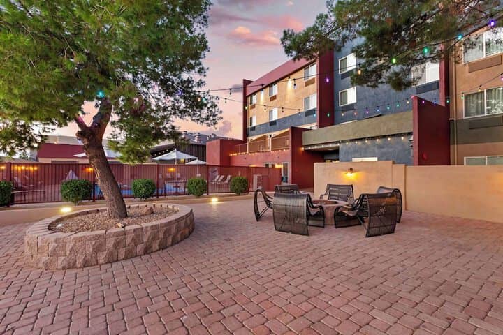 Hotel 42 of 42