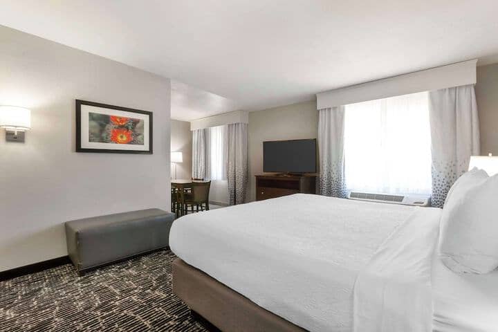 Room 21 of 42